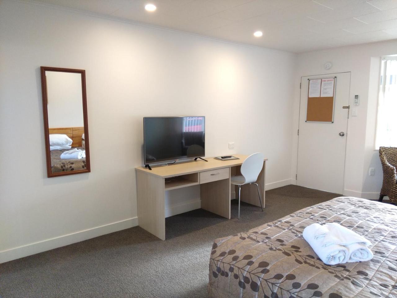 Motel Colonial On Gladstone Gisborne Esterno foto